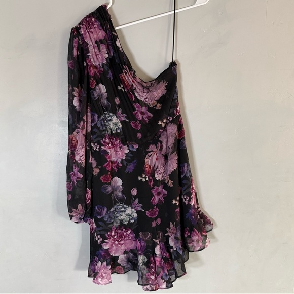 Express Floral One Shoulder Romper Dress New NWT - Picture 9 of 10